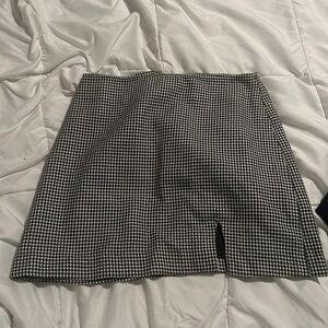 Forever 21 - Black & white plaid skirt